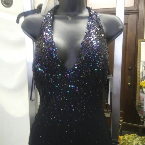 I think Quince dress - Picture 2 of 4